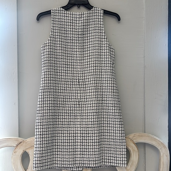 J. Crew Black and White Sleeveless Tweed Button Front Shift Dress NWT Size 8 - Picture 6 of 6